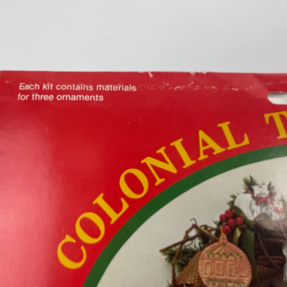 Vintage 1984 Spinning Wheel Colonial Tin Punch Kit 3 Copper Christmas‎ Ornaments